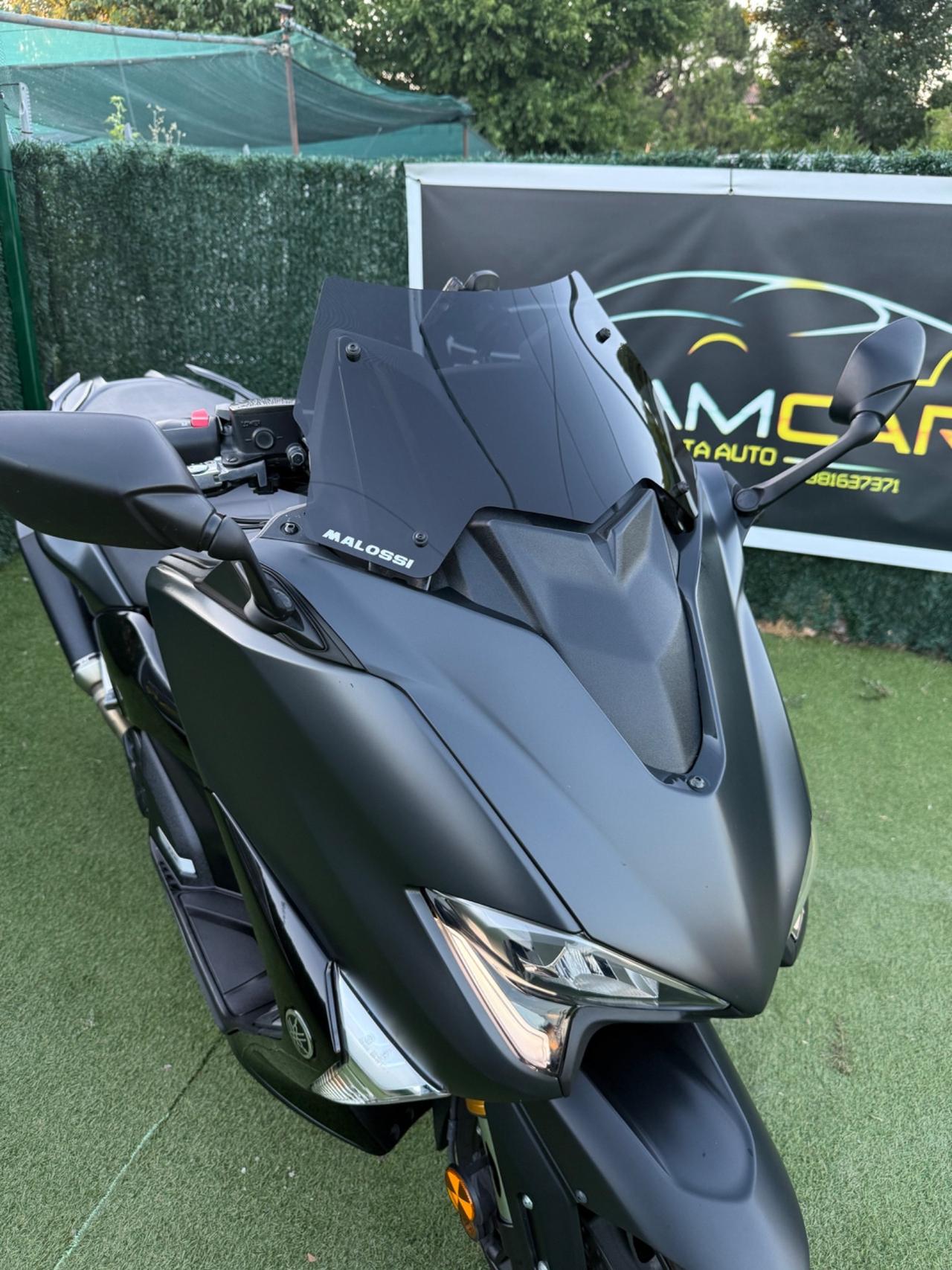 Yamaha T Max 2017 530 DX FULL AKRAPOVIC