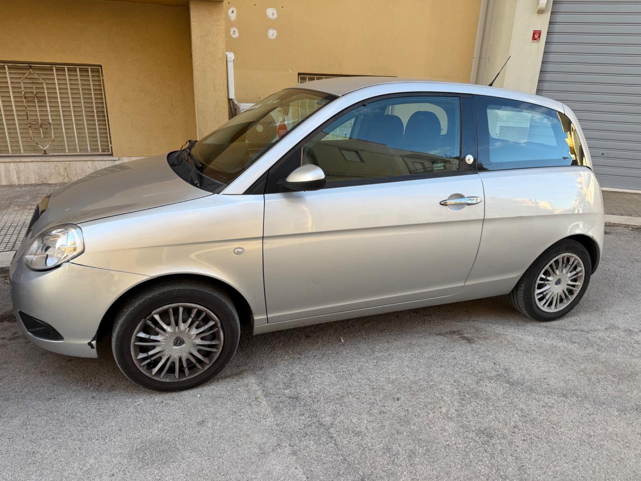 Lancia Ypsilon 1.4 Oro Ecochic GPL