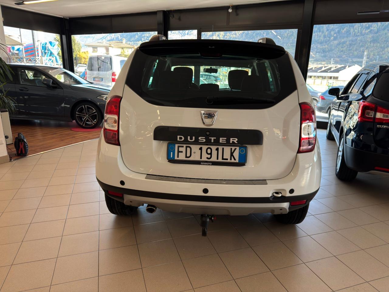 DACIA DUSTER 1.5cc 110CV 4x2 GANCIO TRAINO