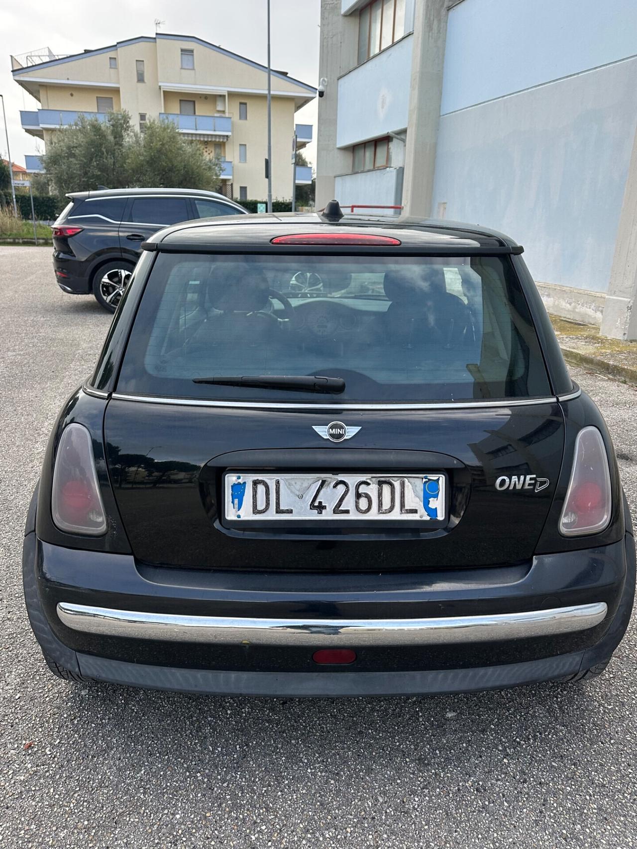 Mini 1.4 tdi One D de luxe 2008 neopatentati