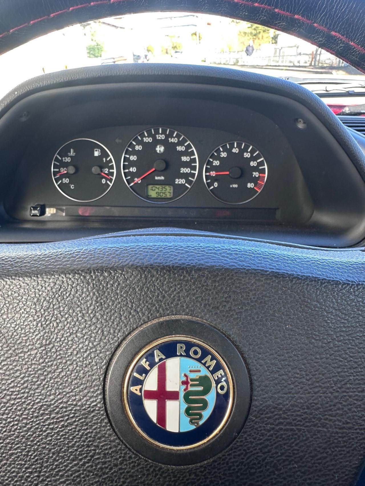 Alfa Romeo 145 1.6i 16V Twin Spark cat L