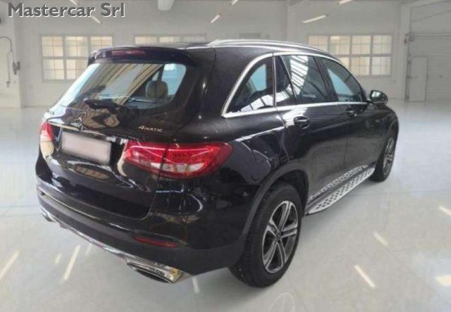 MERCEDES-BENZ GLC 350 GLC - X253 350e Business 4matic auto - FS812DK