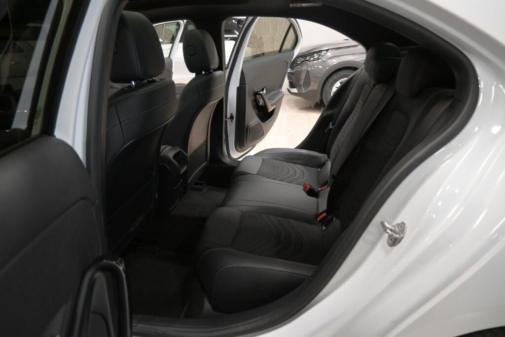 MERCEDES-BENZ A 180D SEDAN 115CV AUTOM. BUSINESS SOLUTION PLUS