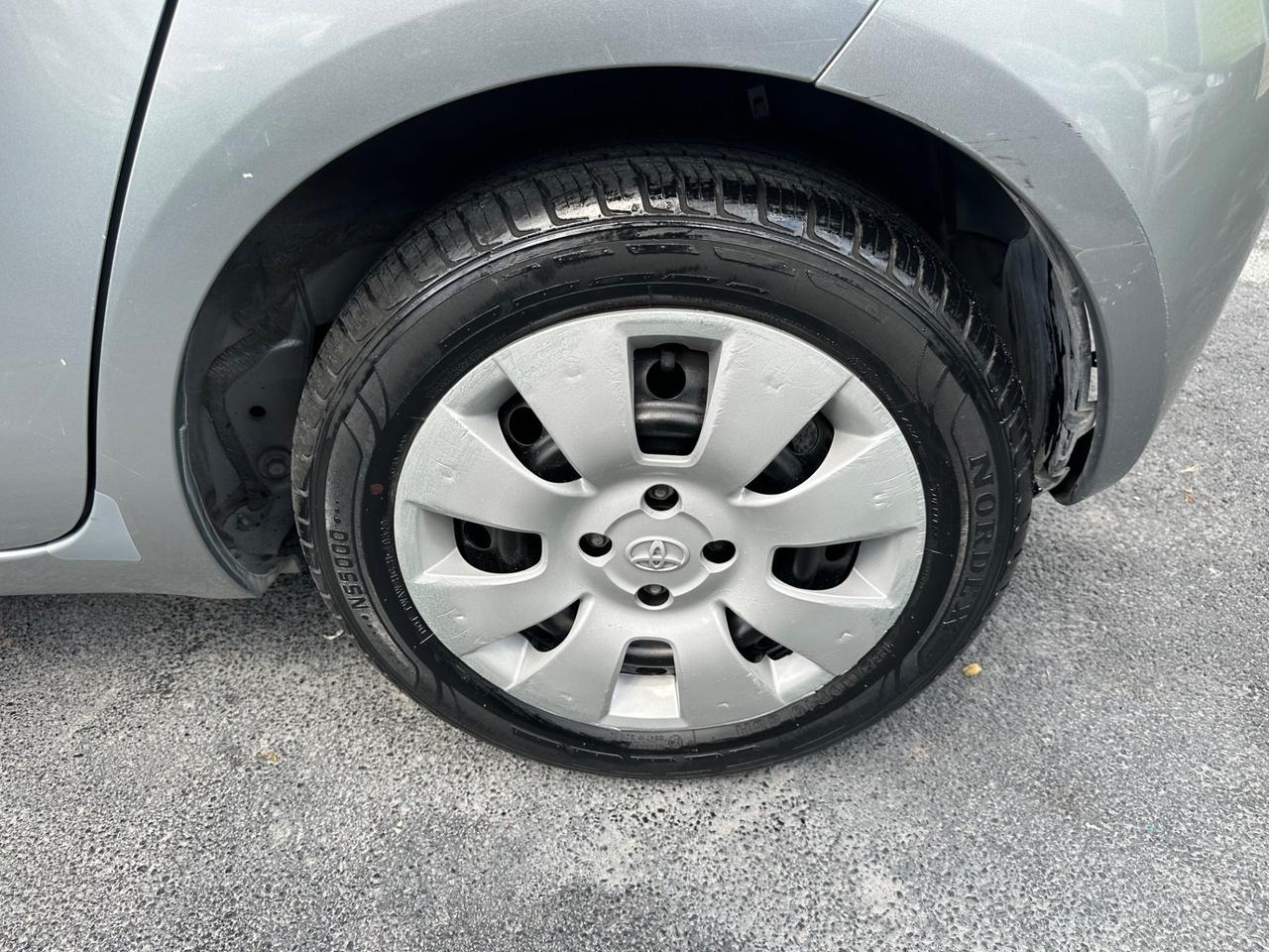 Toyota Yaris 1.0 5 porte Sol 2006