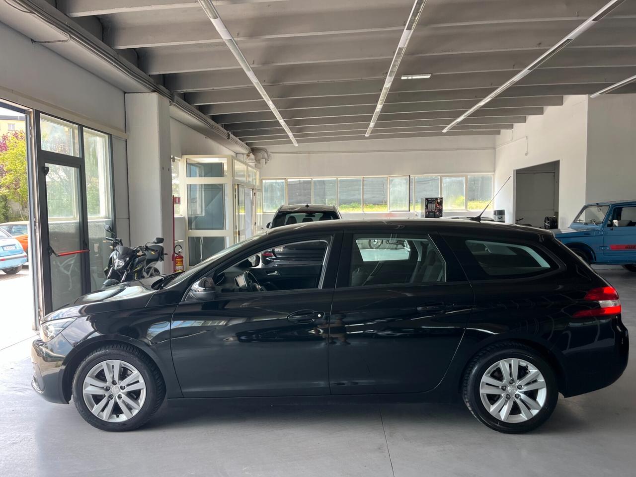 Peugeot 308 BlueHDi 130 S&S SW Business