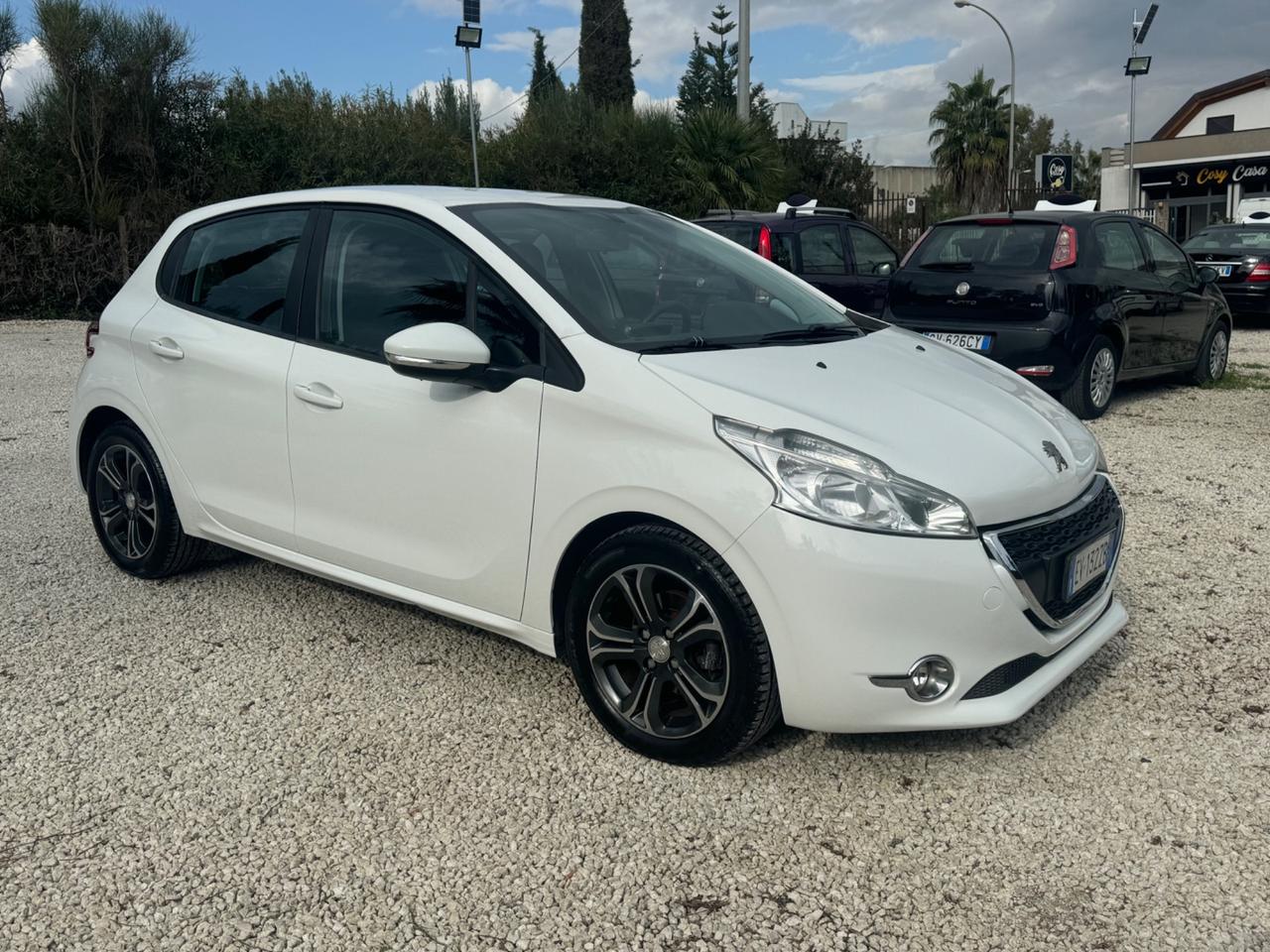 Peugeot 208 PureTech 82 5 porte Allure