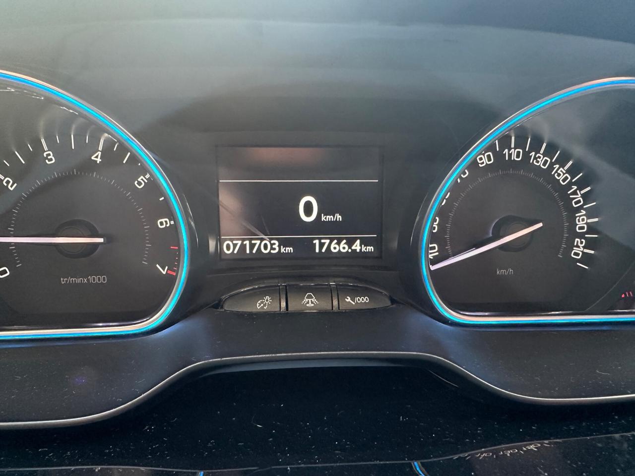 Peugeot 2008 1200 OK NEOPATENTATI