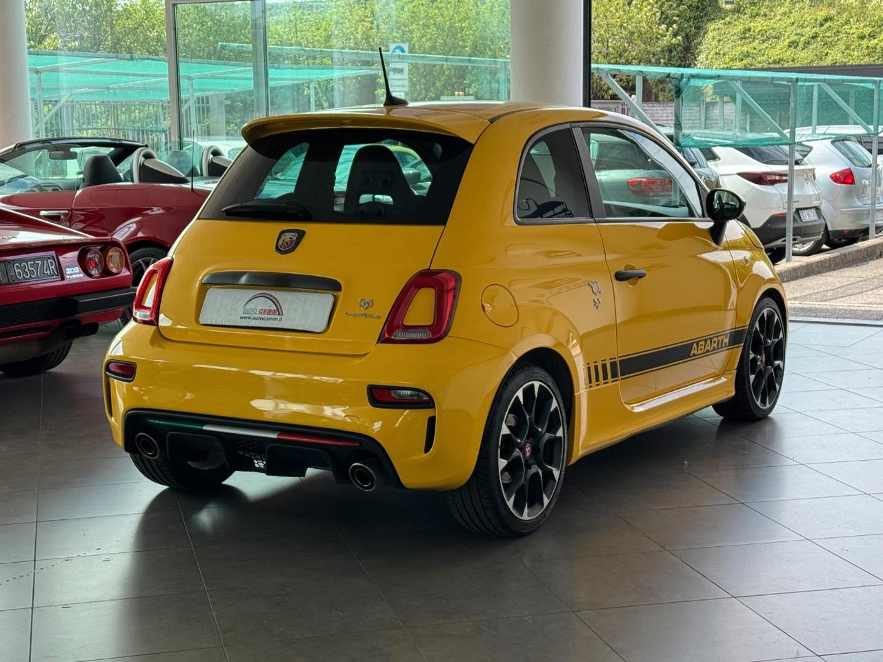 Abarth 595 1.4 t-jet Competizione 180cv SABELT