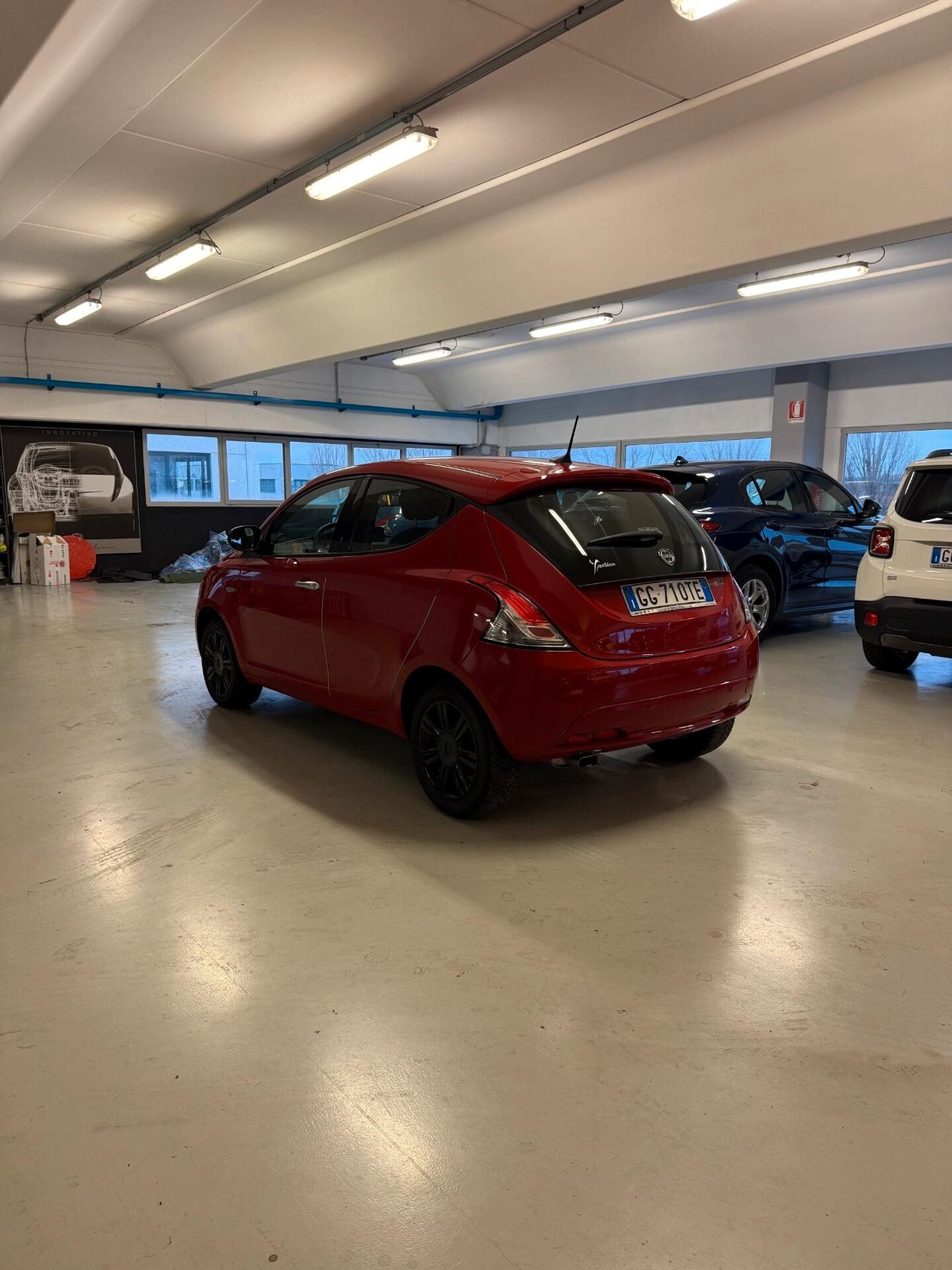 Lancia Ypsilon 1.2 69 CV 5 porte GPL Ecochic Gold