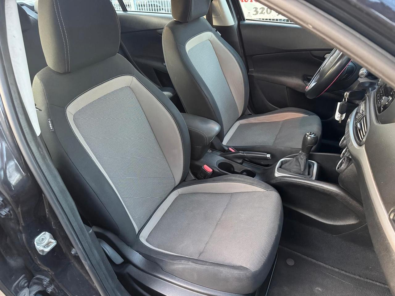 Fiat Tipo 1.3 Mjt 4 porte NEOPATEN GARANZIA 12 MESI