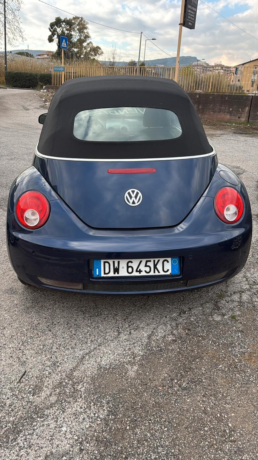 Volkswagen New Beetle 1.6 Cabrio