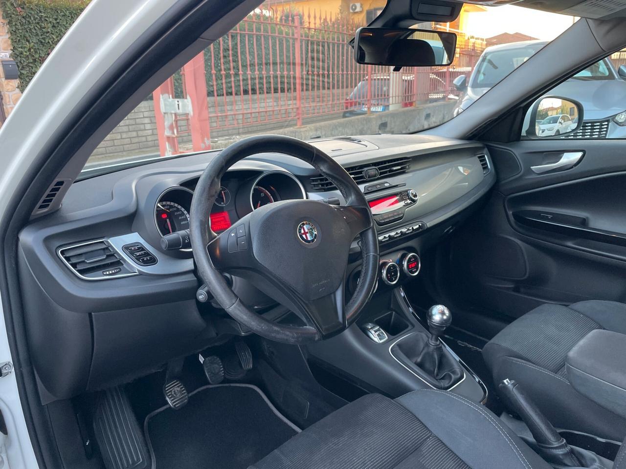 ALFA ROMEO Giulietta 1.6 JTDm-2 105CV DISTINCTIVE