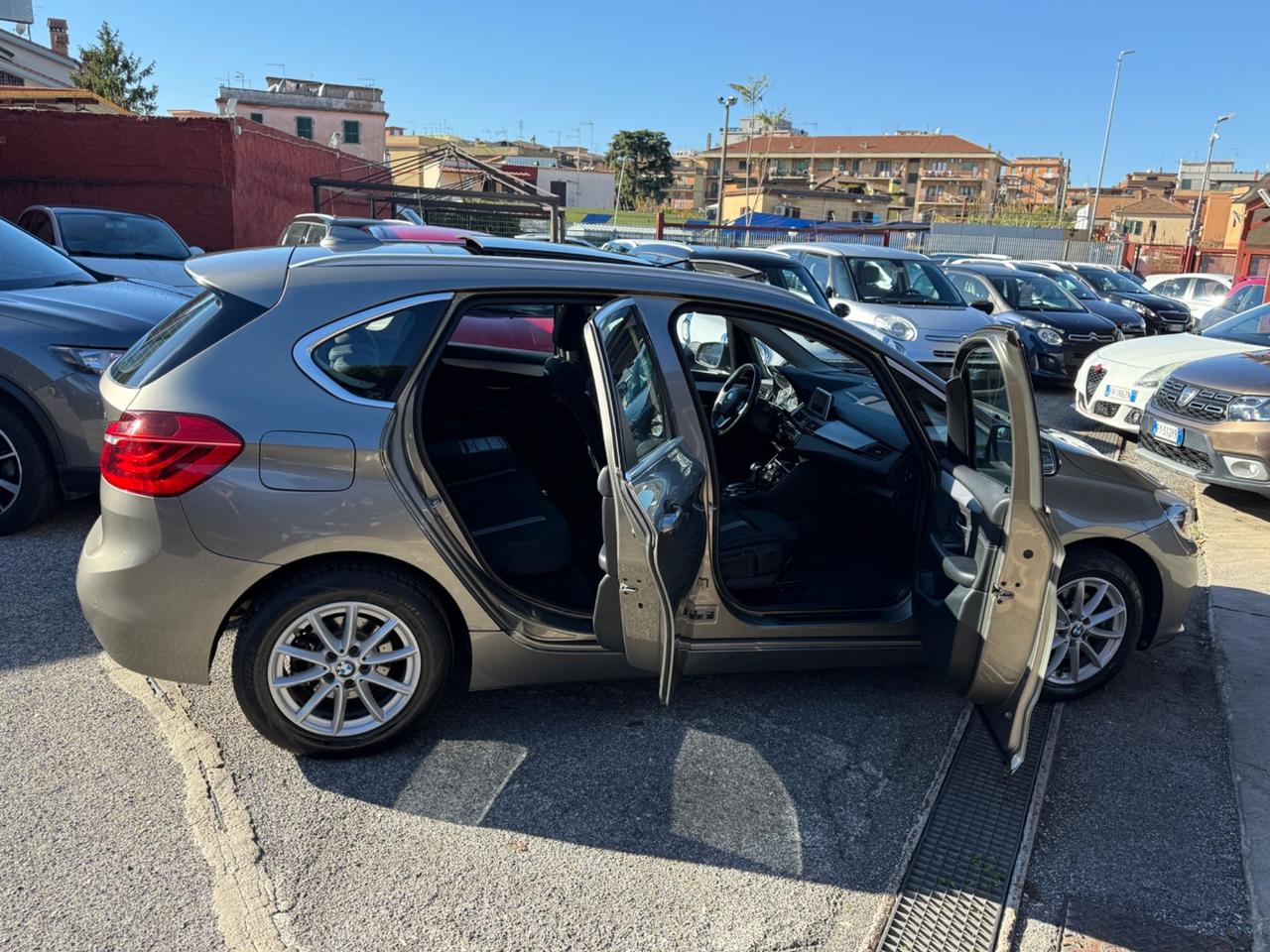 218d Active Tourer 4x4-STRAFULL -UNIPRO-RATE