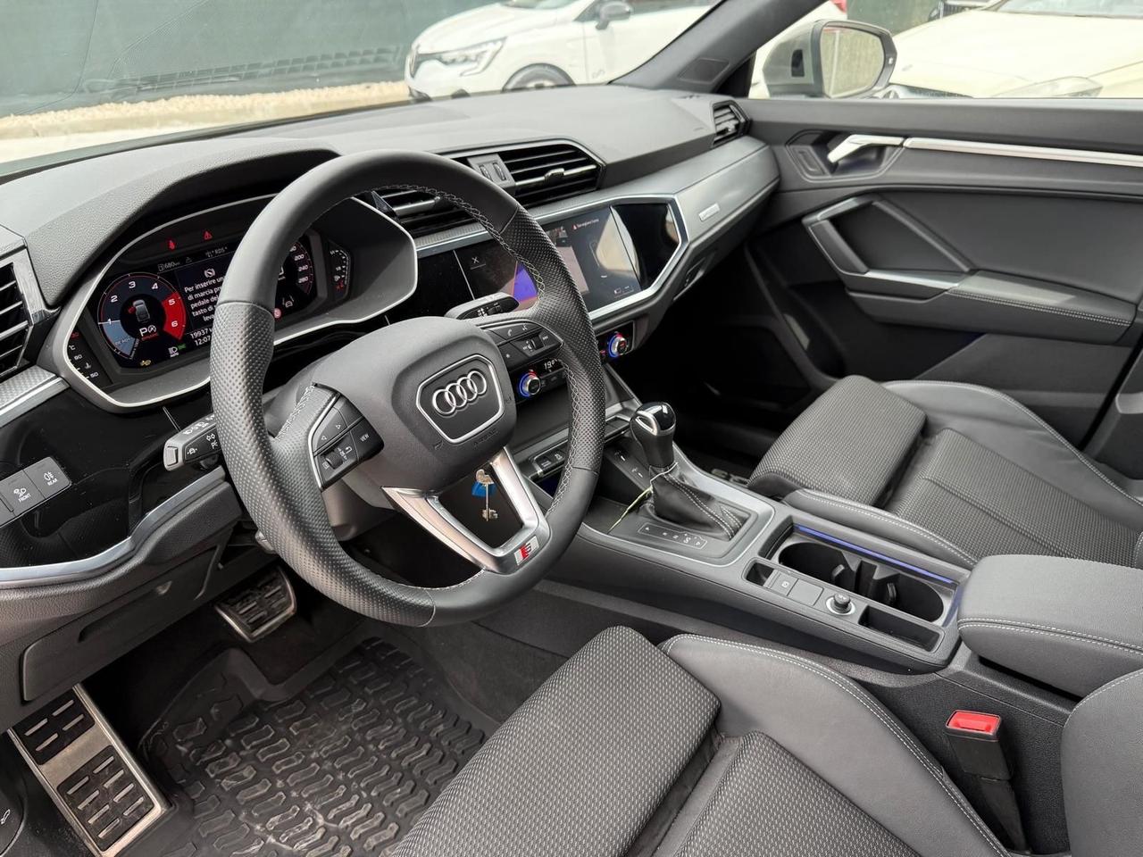Audi Q3 Sportback S-tronic 35 TDI 2.0 Sline 150cv 2024