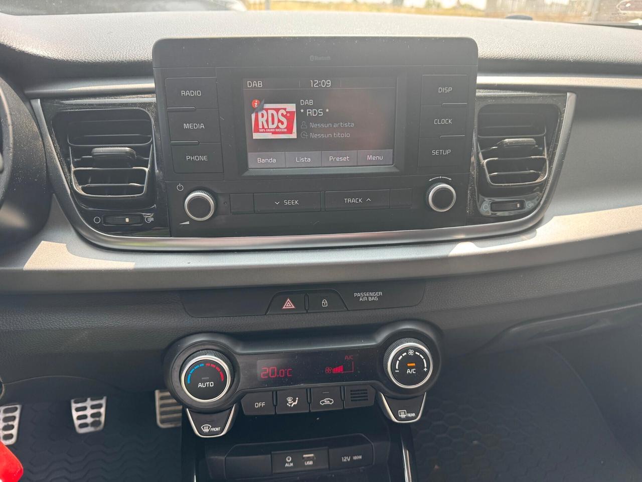 KIA RIO 1.4 CRDI 90CV DIESEL RETROCAMERA SENSORI DI PARCHEGGIO