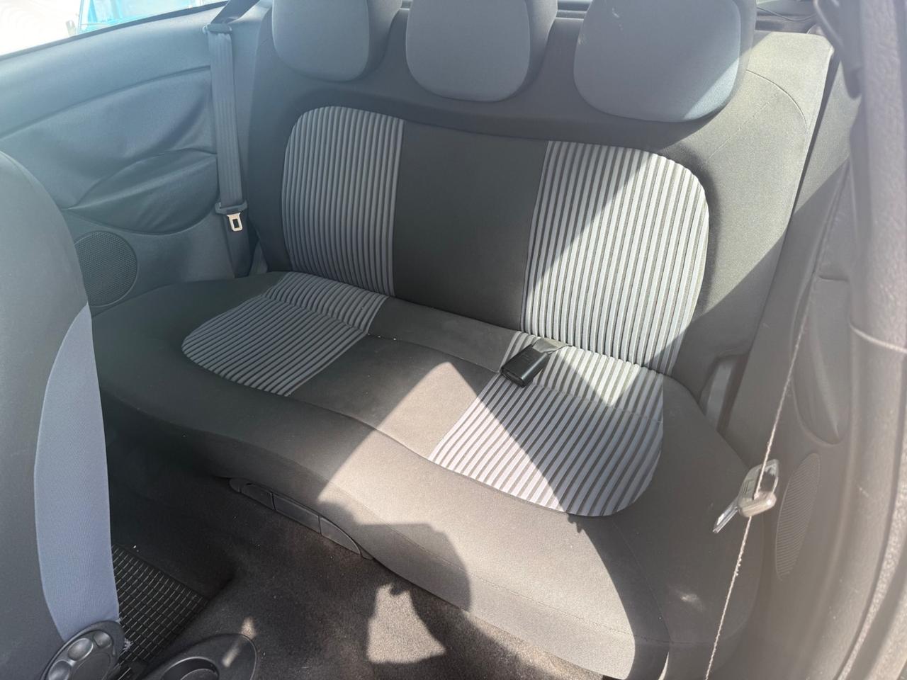 Lancia Ypsilon 1.3 MJT 75 CV Argento