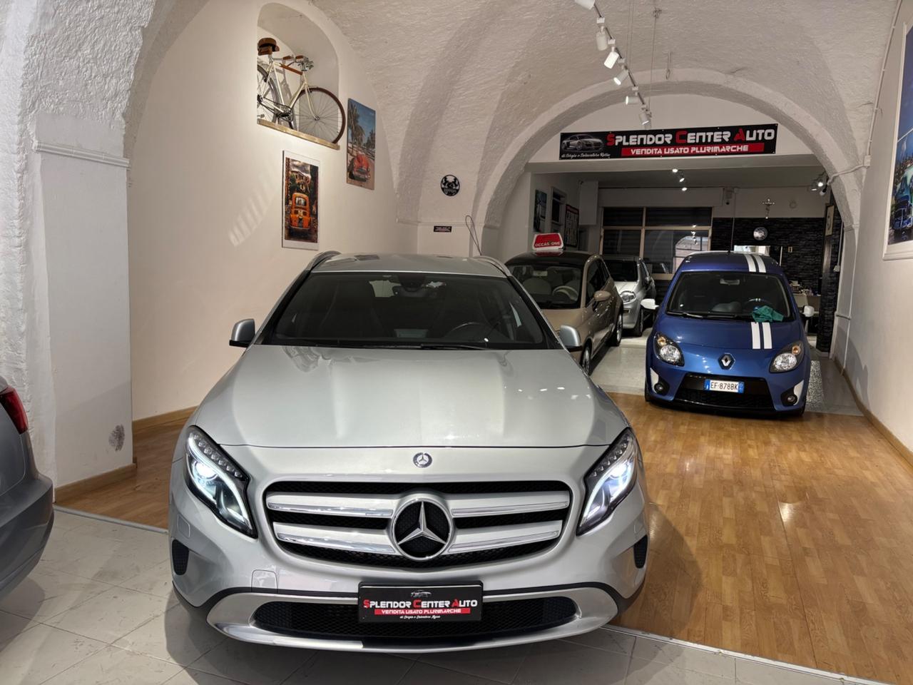 Mercedes-benz GLA 200d Premium