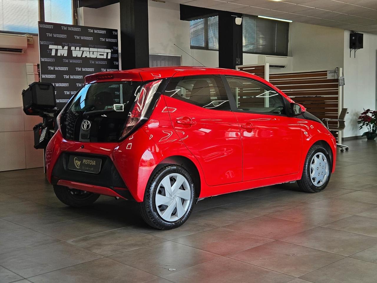 TOYOTA Aygo 1.0h 69 CV - NEOPATENTATI