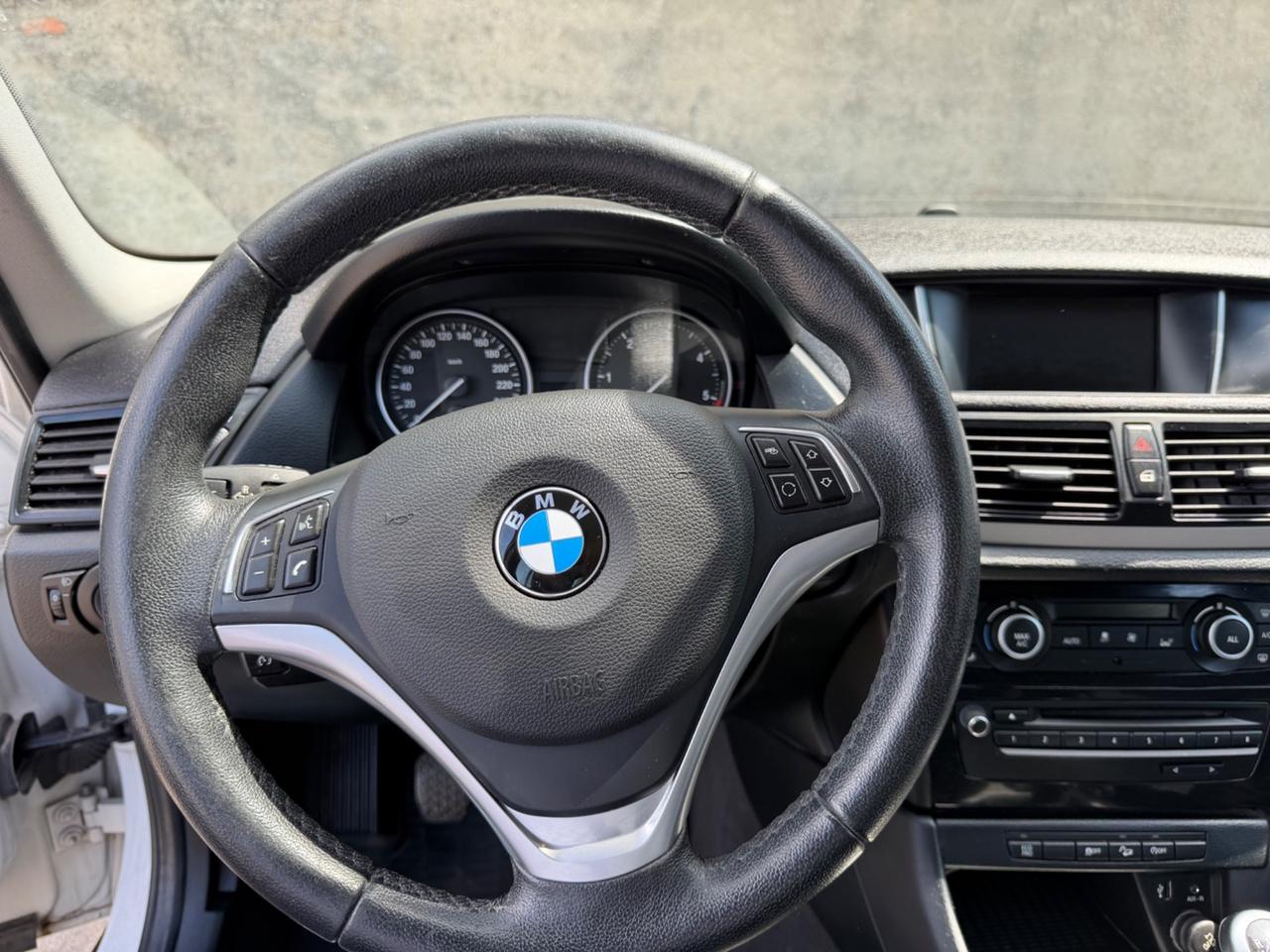BMW X1 XDRIVE 18d 4x4 143CAVALLI - MANUALE 2014