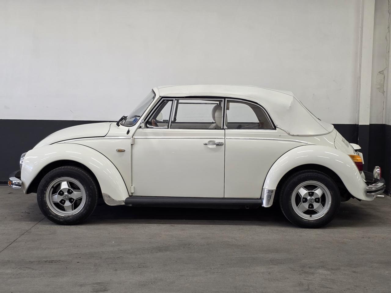 Volkswagen Maggiolino Cabrio