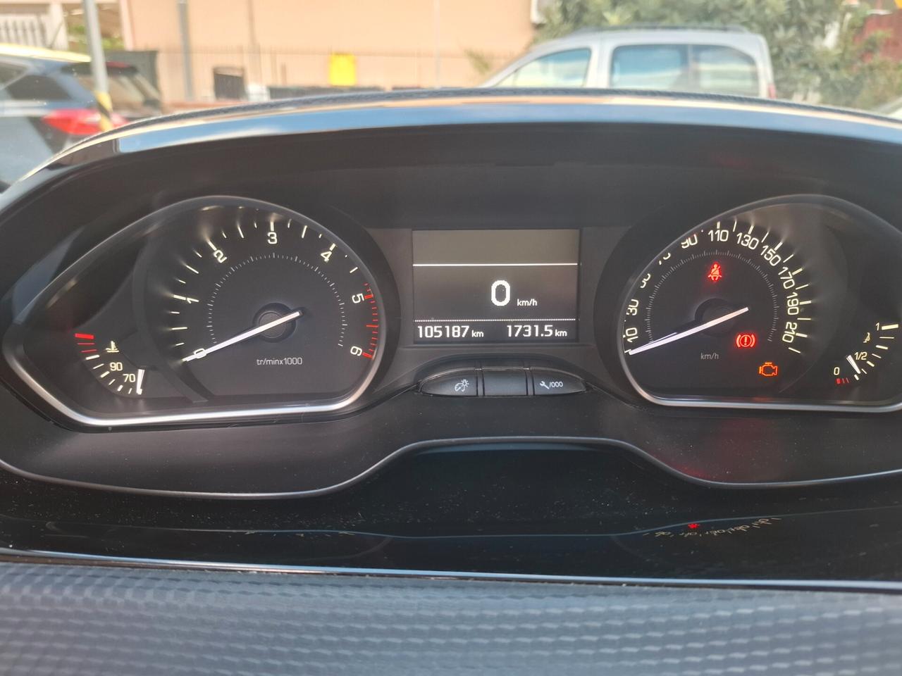 Peugeot 208 BlueHDi 75 5 porte Allure
