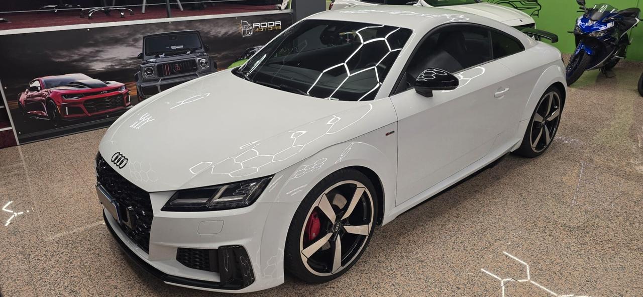 Audi TT TTS Coupé TFSI quattro S tronic
