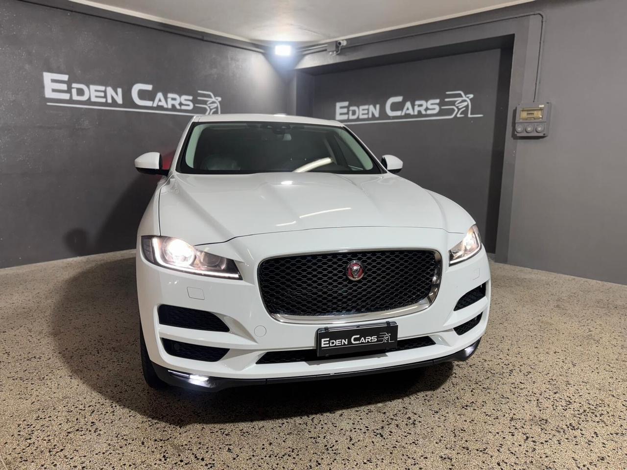 Jaguar E-Pace 2.0D 180 CV AWD R-Dynamic