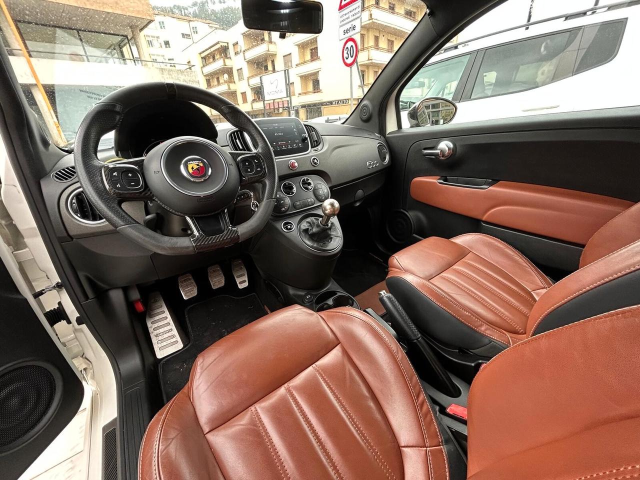 Abarth 595 1.4 Turbo T-Jet 180 CV Competizione