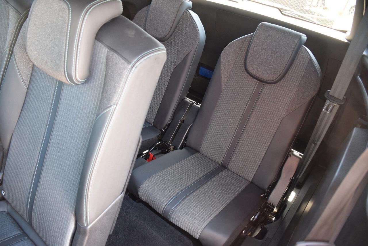 Peugeot 5008 7POSTI IVA DETR. 1.5HDi 130CV EAT8 FULL