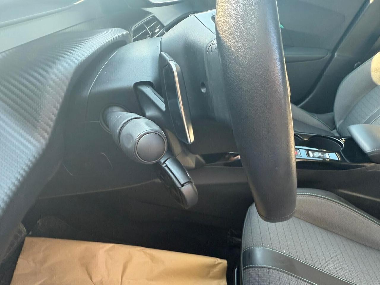 Peugeot 2008 PureTech 155 S&S EAT8 GT