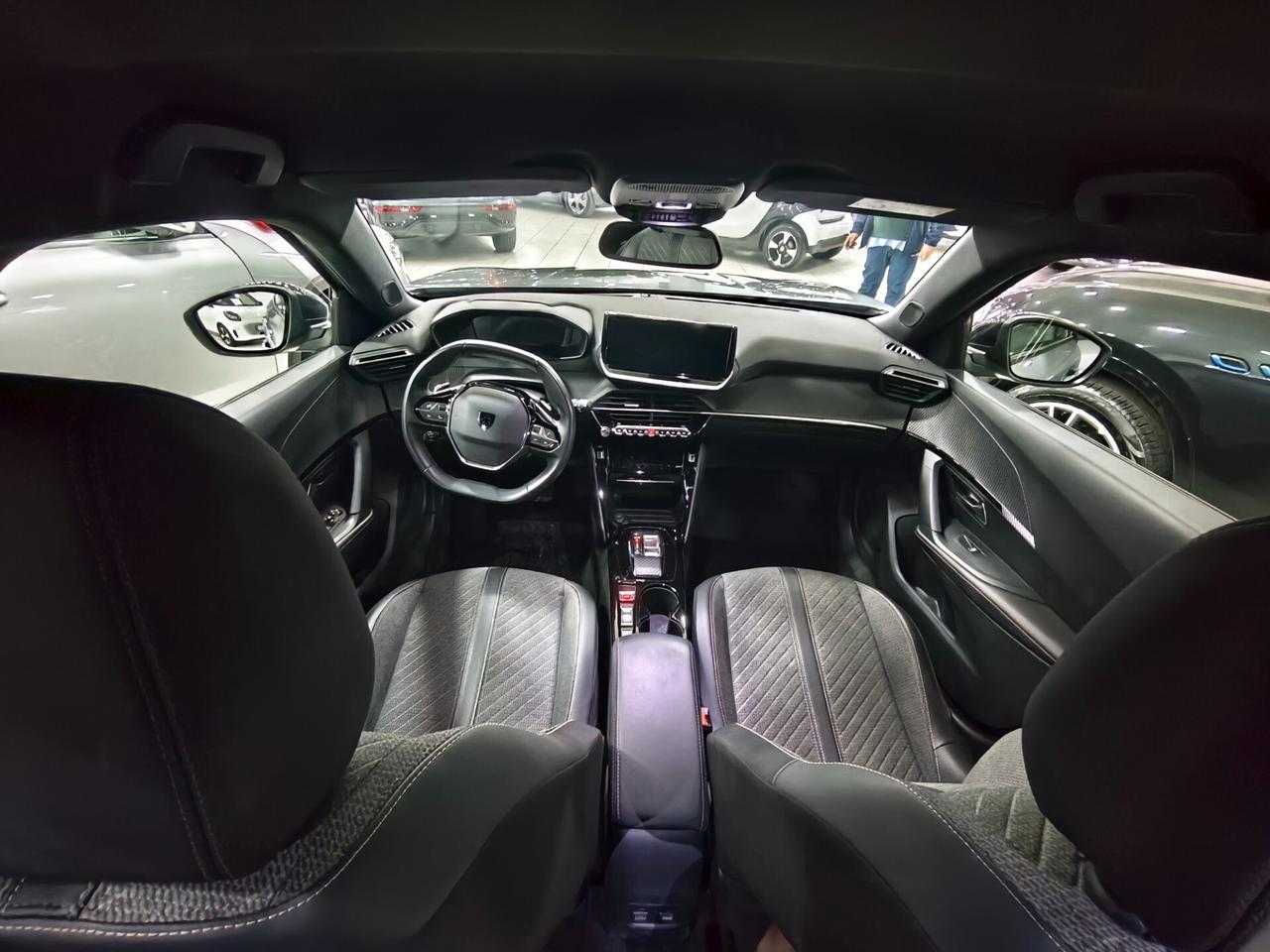 Peugeot 2008 BlueHDi 130 S&S EAT8 Allure