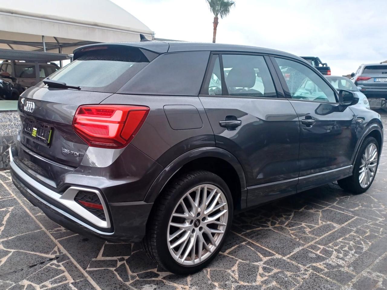 Audi Q2 35 TDI S tronic line Edition