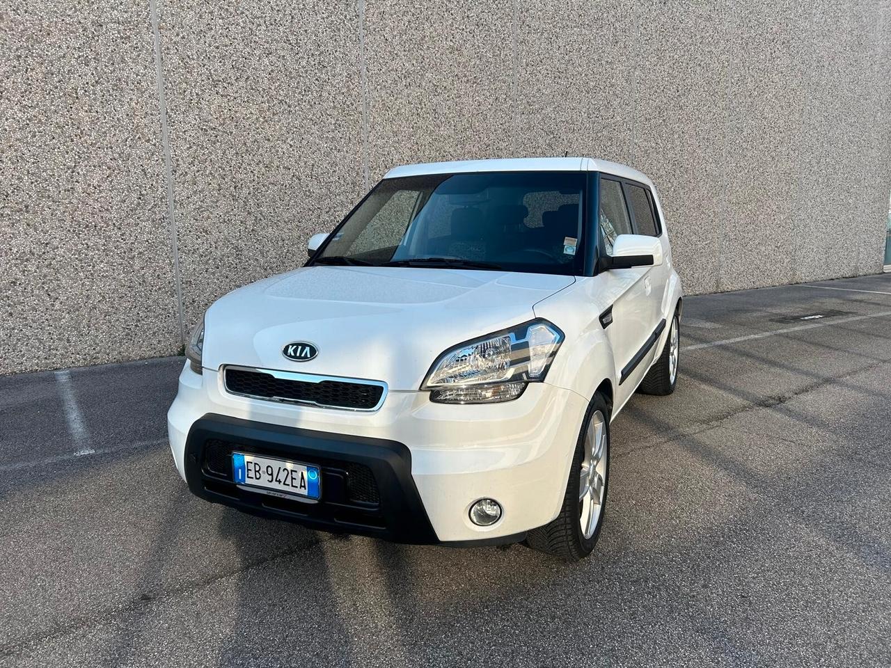 Kia Soul 1.6 CRDi VGT Cool NEOPATENTATI OK