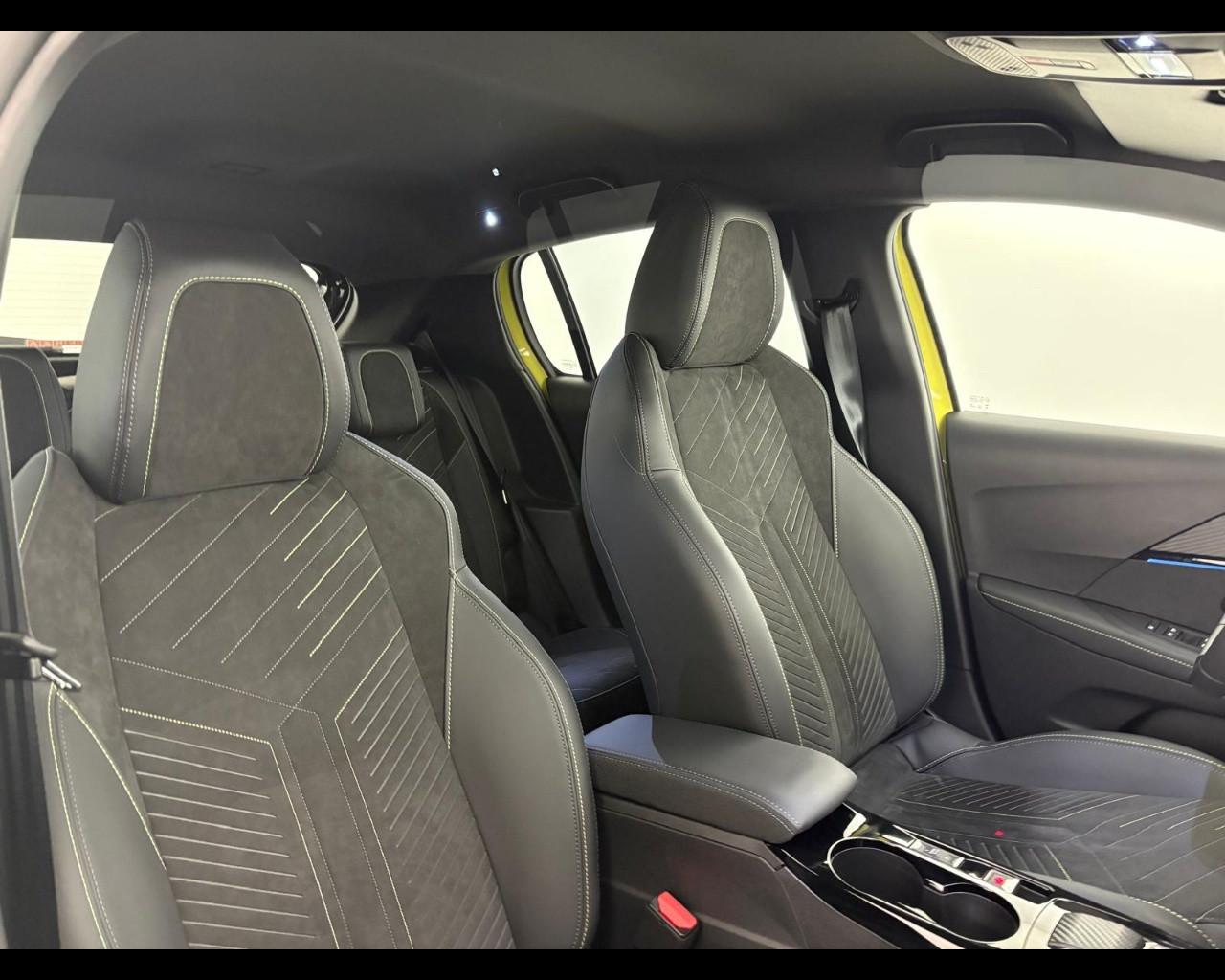 PEUGEOT 208 1.2 hybrid GT 145cv e-dcs 6