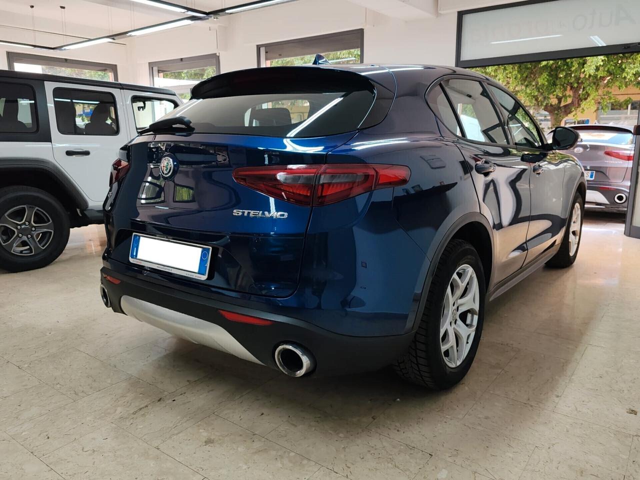 Alfa Romeo Stelvio 2.2 Turbodiesel 190 CV AT8 RWD Business