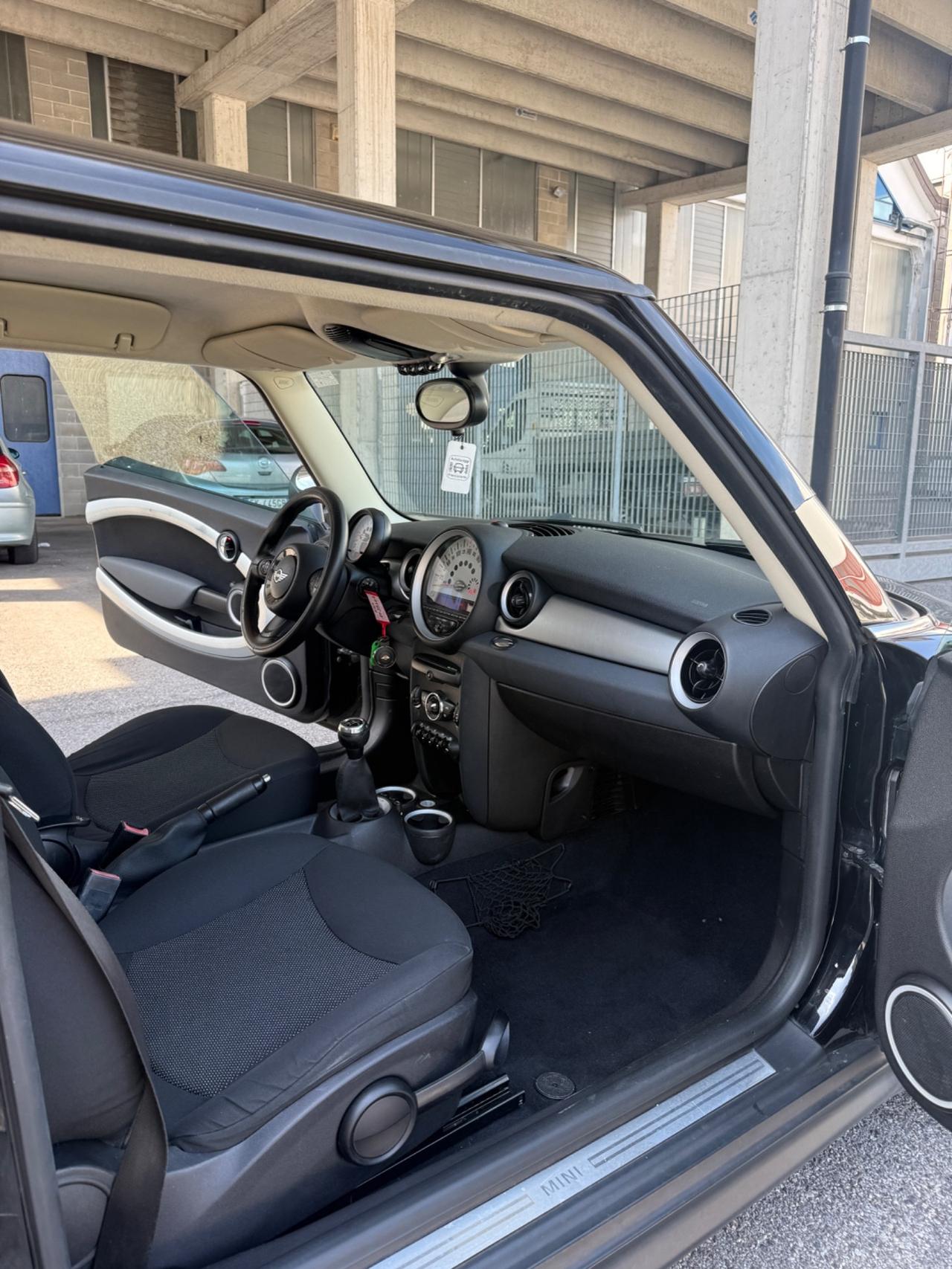Mini 1.6 16V One 75cv