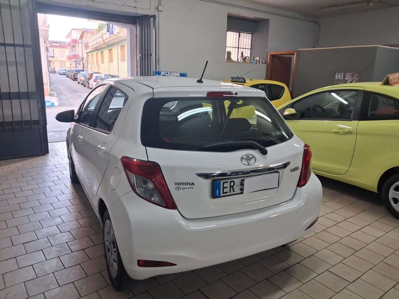 Toyota Yaris 1.0 benzina unico prop 2013