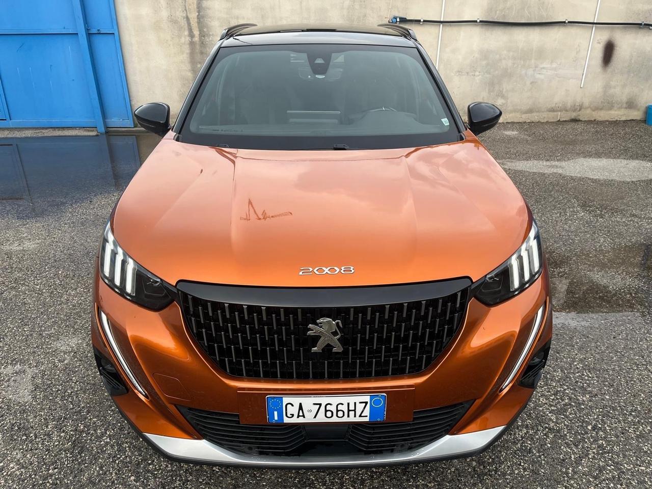 Peugeot 2008 gt line-1.5 hdi - km 57000-2020