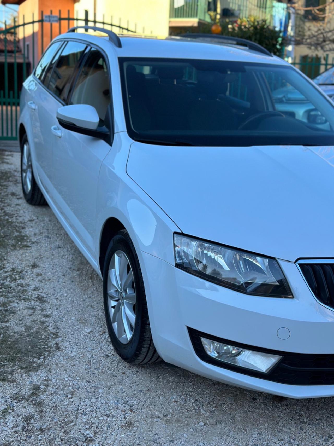 Skoda OCTAVIA 1.6 TDI CR 110 CV DSG OTTIME CONDIZIONI