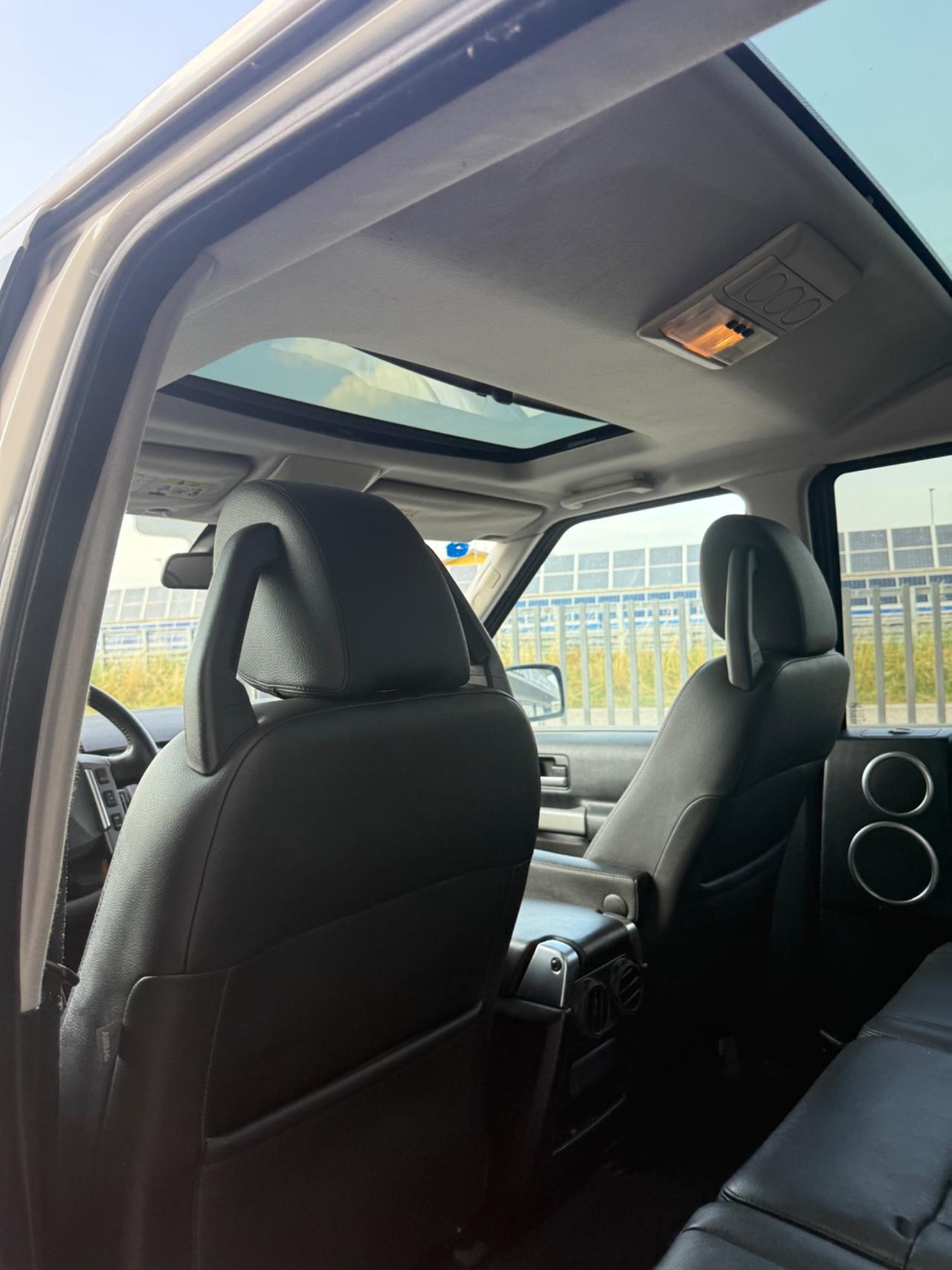 Land Rover Discovery 3 2.7 TDV6 HSE