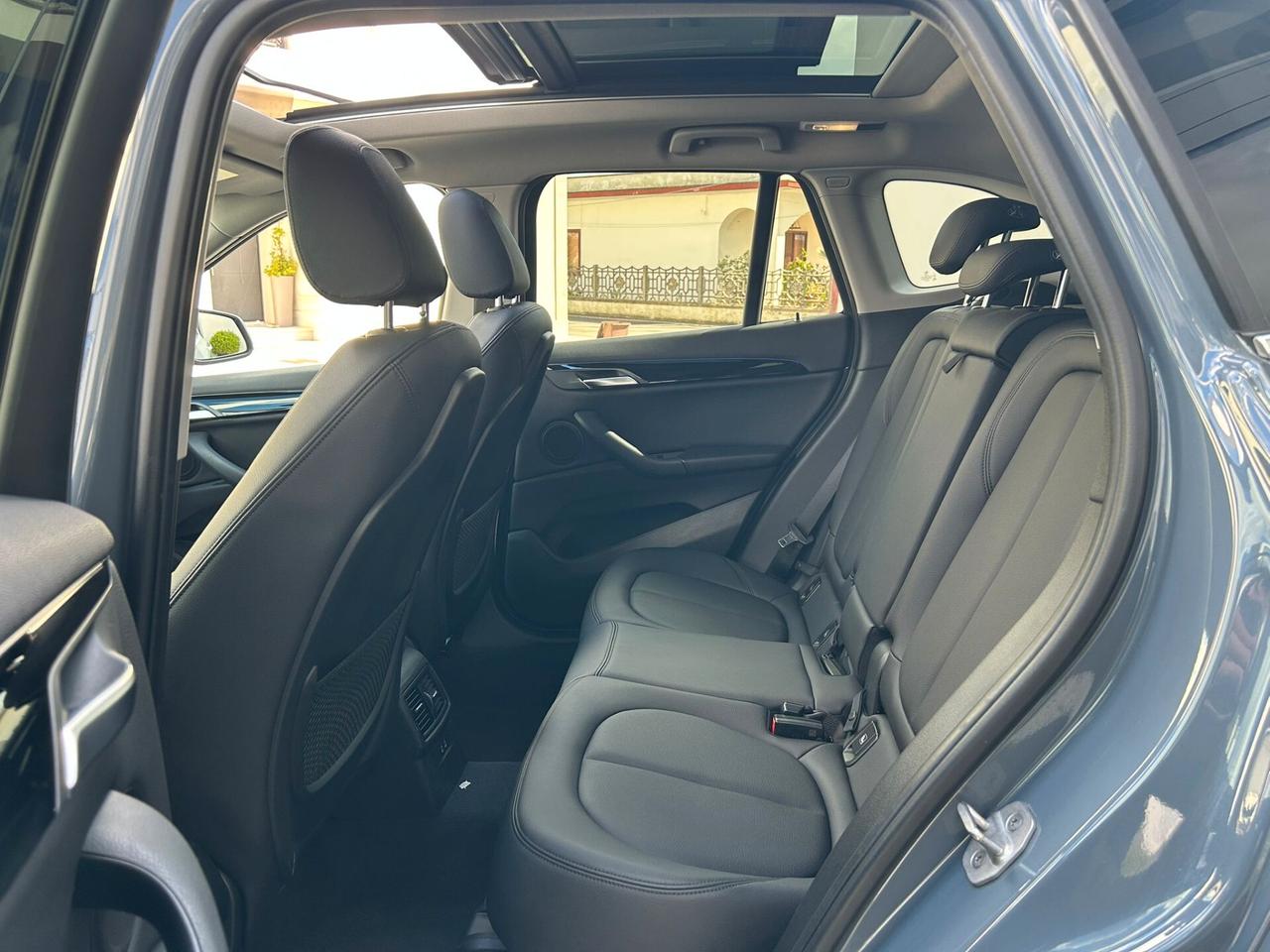 Bmw X1 18d SDRIVE XLINE AUTOM TETTO/LED/PELLE-2020