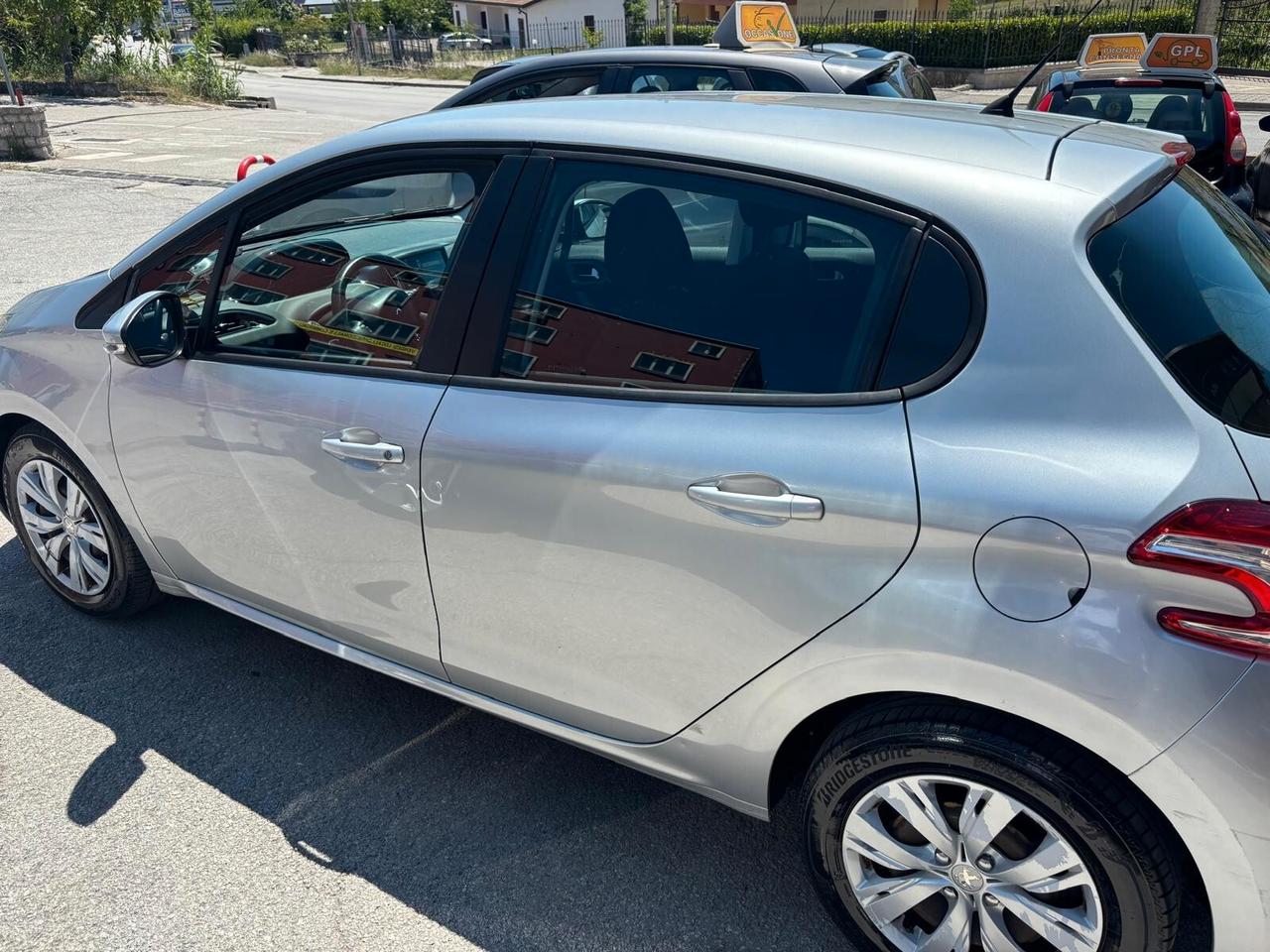Peugeot 208 1.4 VTi 95 CV 5p. GPL Active