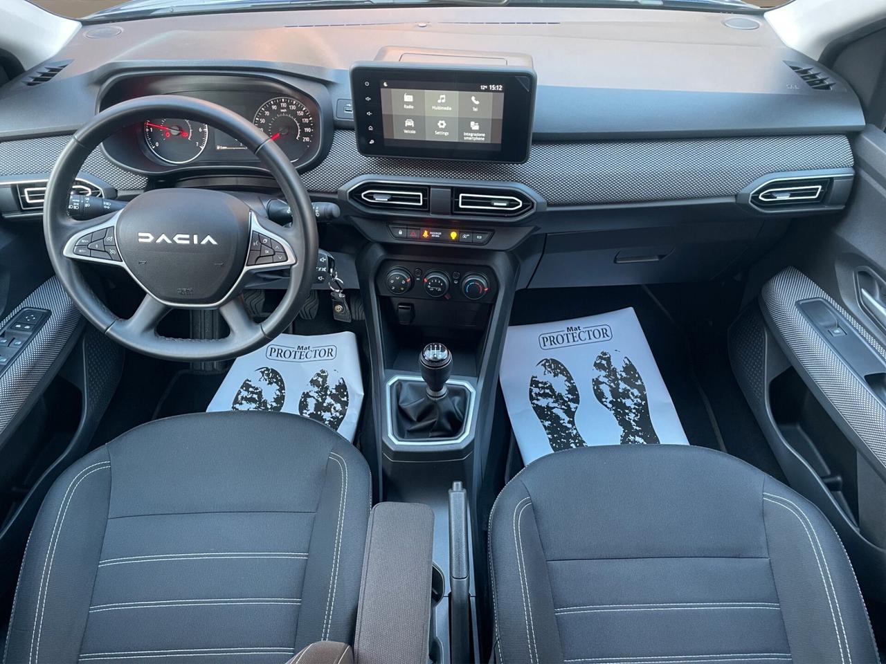 Dacia Sandero UNICO PROPRIETARIO - NEOPATENTATI