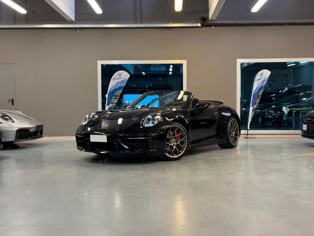 Porsche 911 992 PROMO - CARRERA 4S CABRIO LIFT MATRIX FULL PELLE
