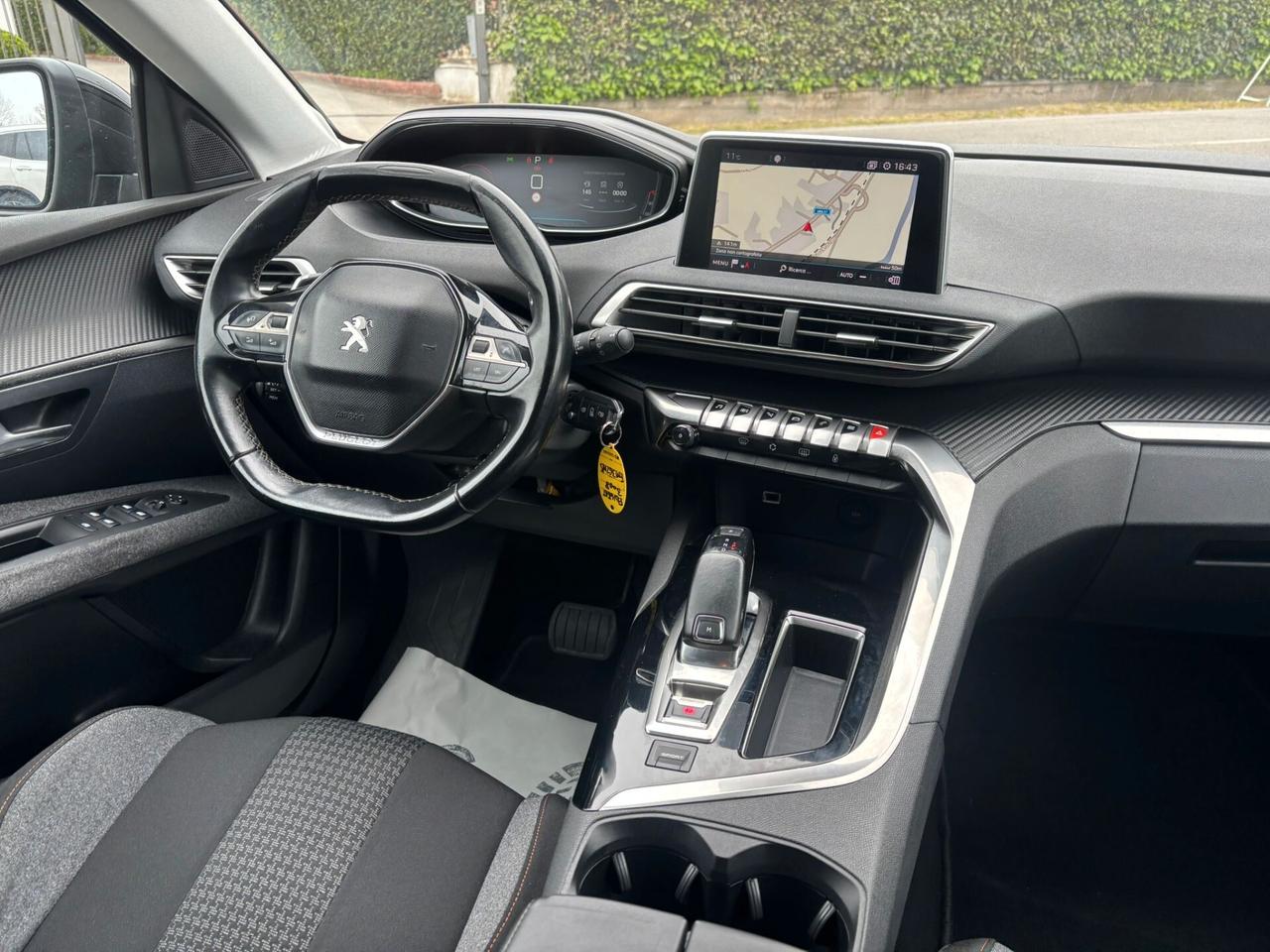 Peugeot 3008 BlueHDi 120 S&S Allure