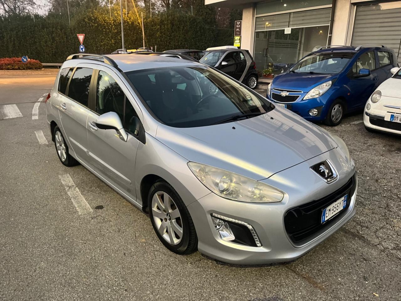 Peugeot 308 1.6 8V e-HDi 112CV Stop&Start SW Sport