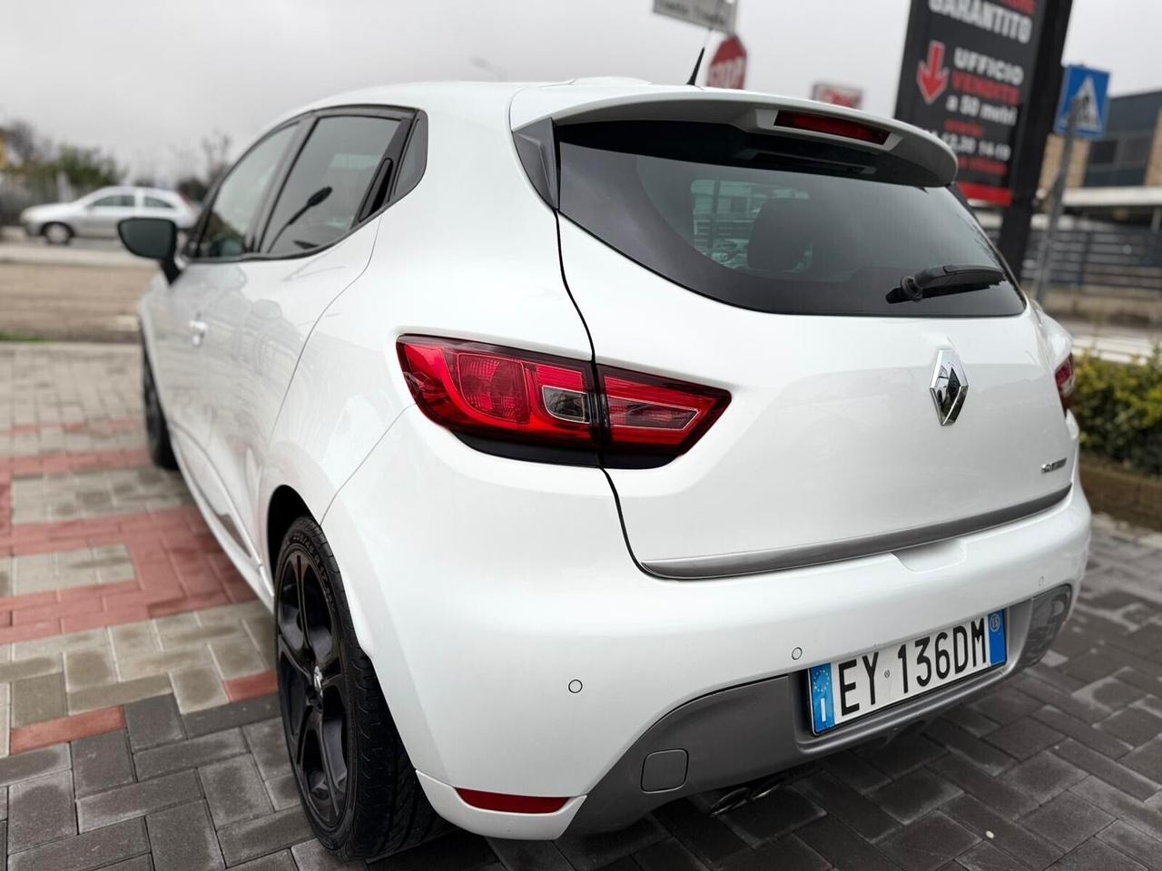 Renault Clio 1.2 TCe 120CV EDC GT*TETTO