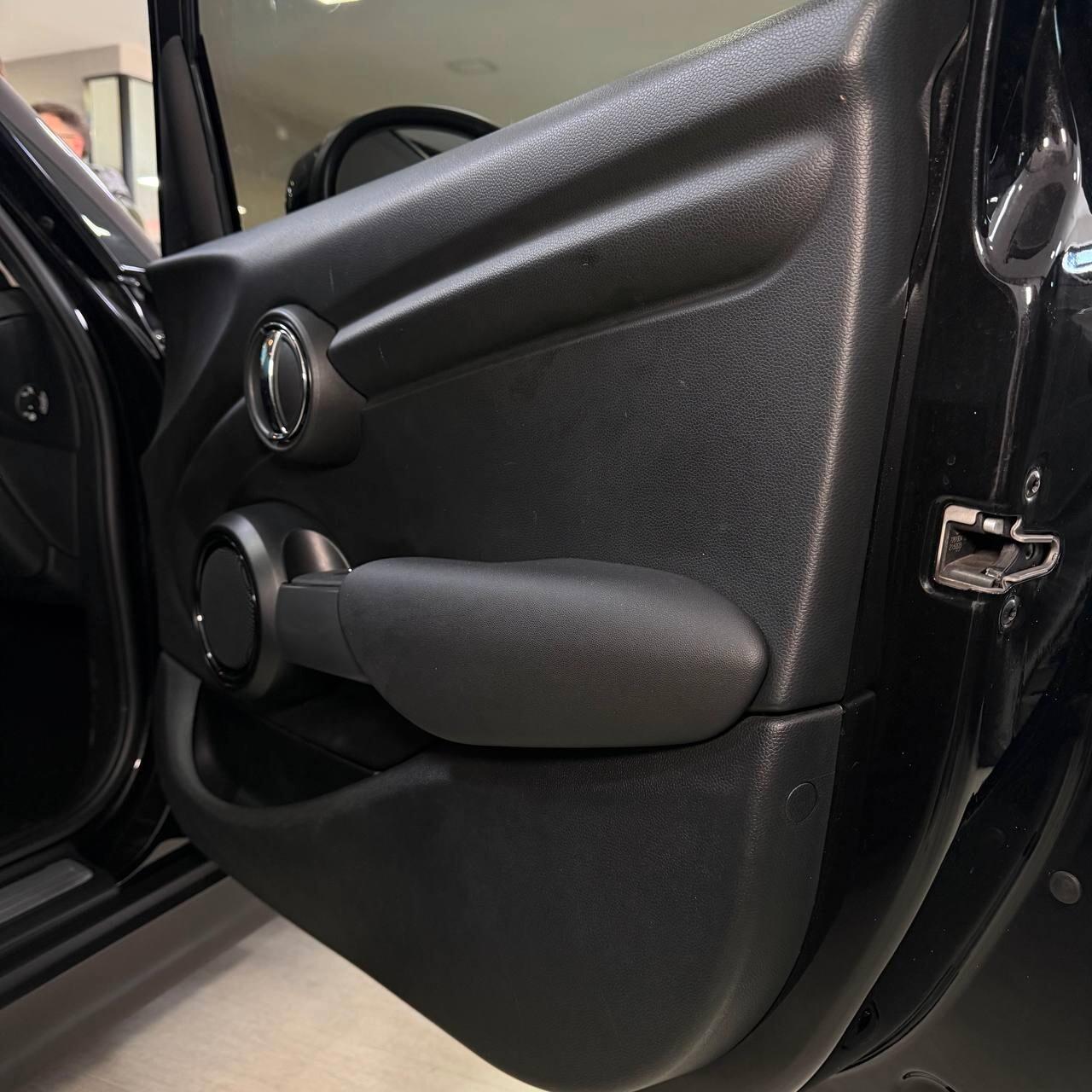 Mini 1.5 Cooper Business