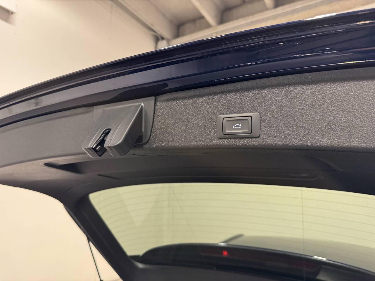 AUDI A4 AVANT 40 TDI MHEV S-TRONIC QUATTRO S-LINE