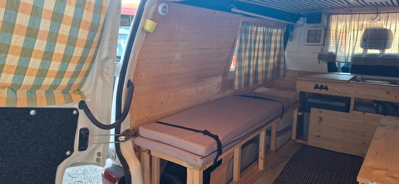 Volkswagen Transporter 2.4 D PC Syncro Furgone